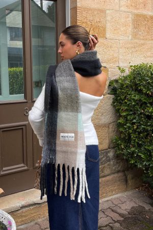 Winter Warmth Oversized Scarf Teal