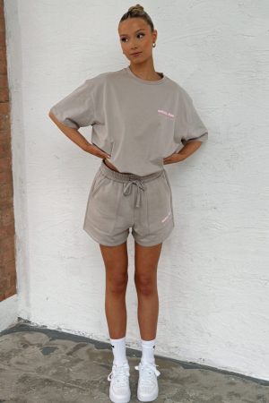 Era 8 Lounge Shorts Mooncake