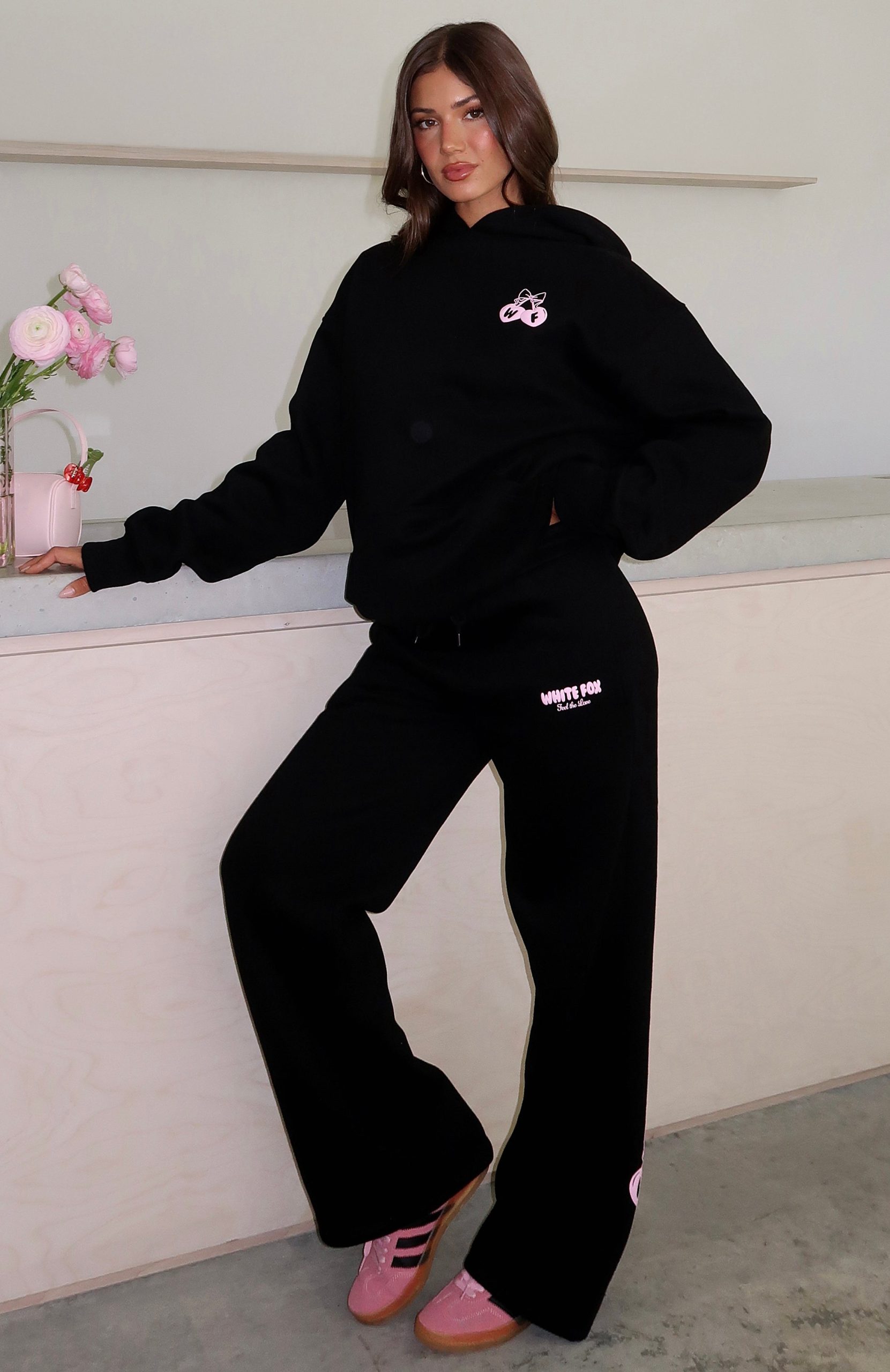 Feel The Love Wide Leg Sweatpants Black - Image 5