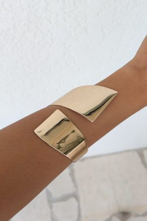 Bonucci Cuff Bracelet Gold