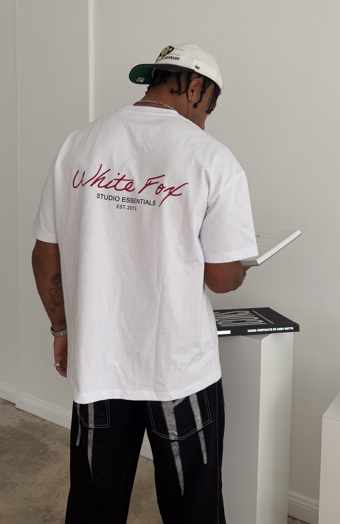 Studio Essentials Oversized Tee White - Image 5