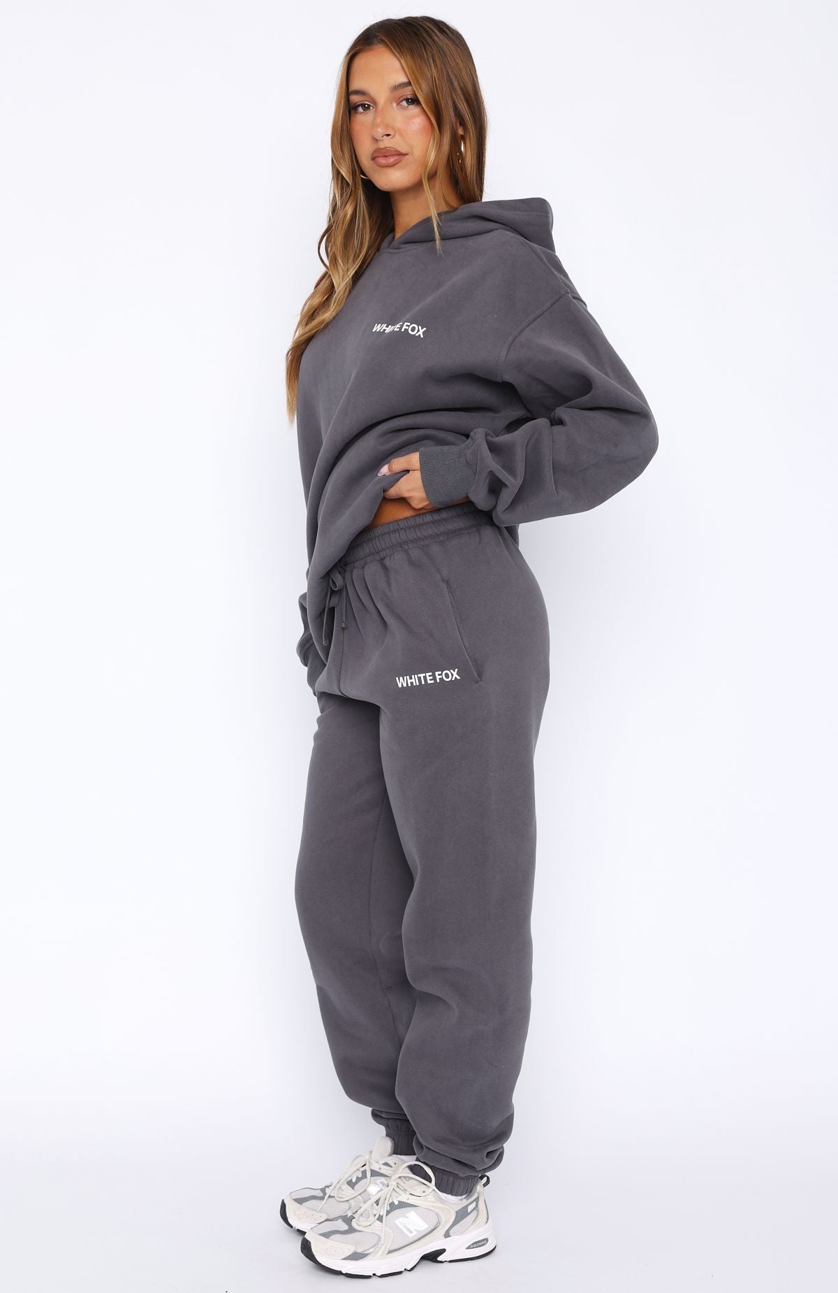 Core Classic Sweatpants Volcanic - Image 4