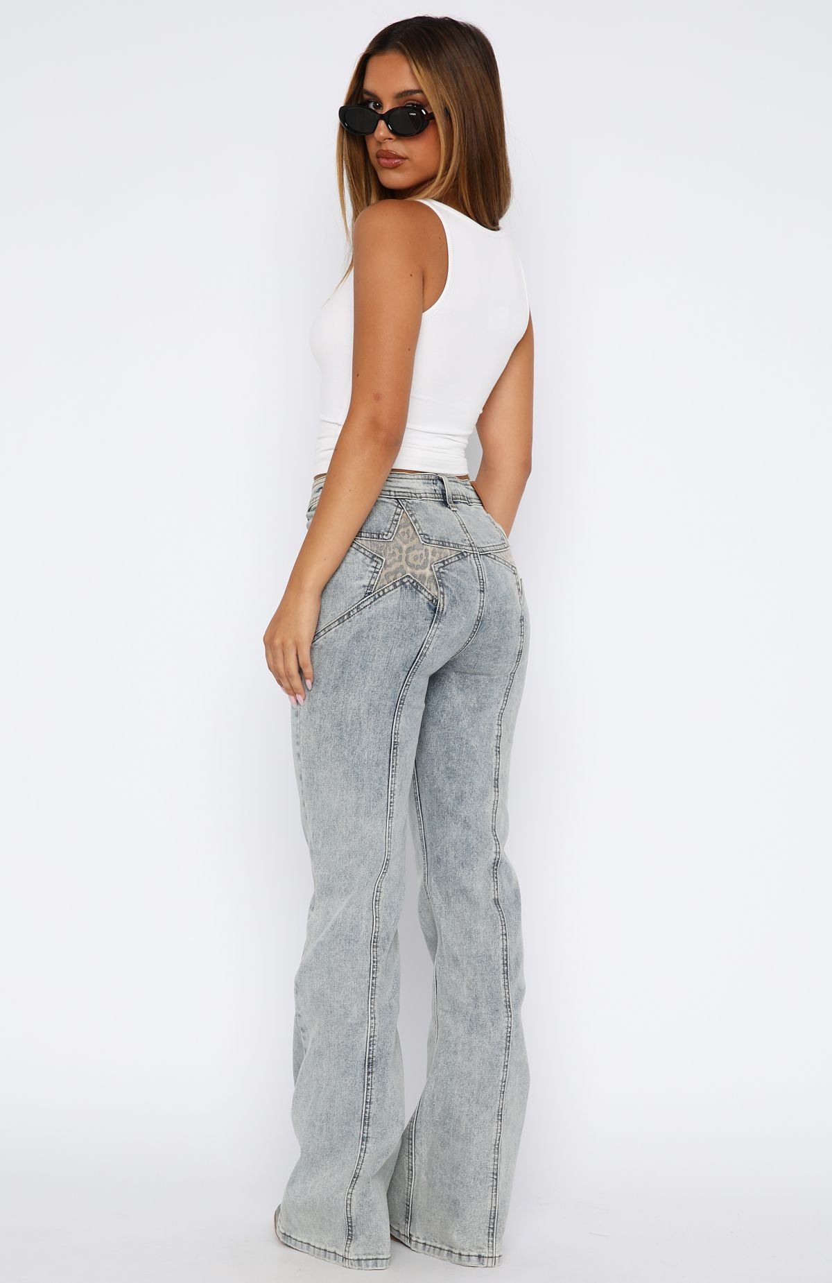 Zoe High Rise Bootleg Jeans Light Blue Acid - Image 4