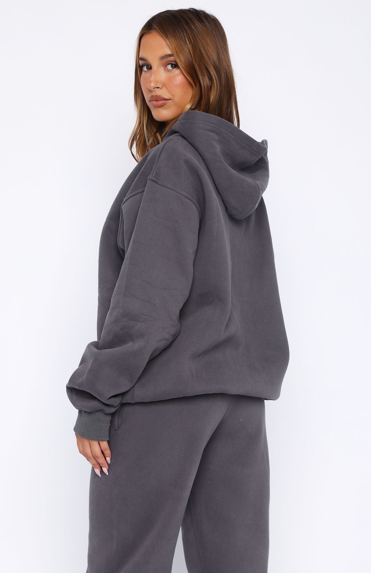 Core Classic Oversized Hoodie Volcanic - Image 5