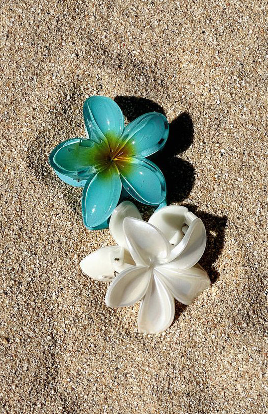 Floral Charm Hair Clip Blue - Image 3