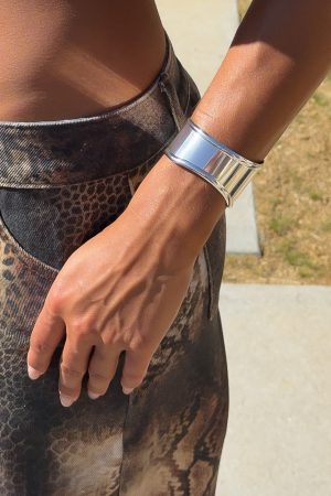 Azura Chunky Bangle Silver