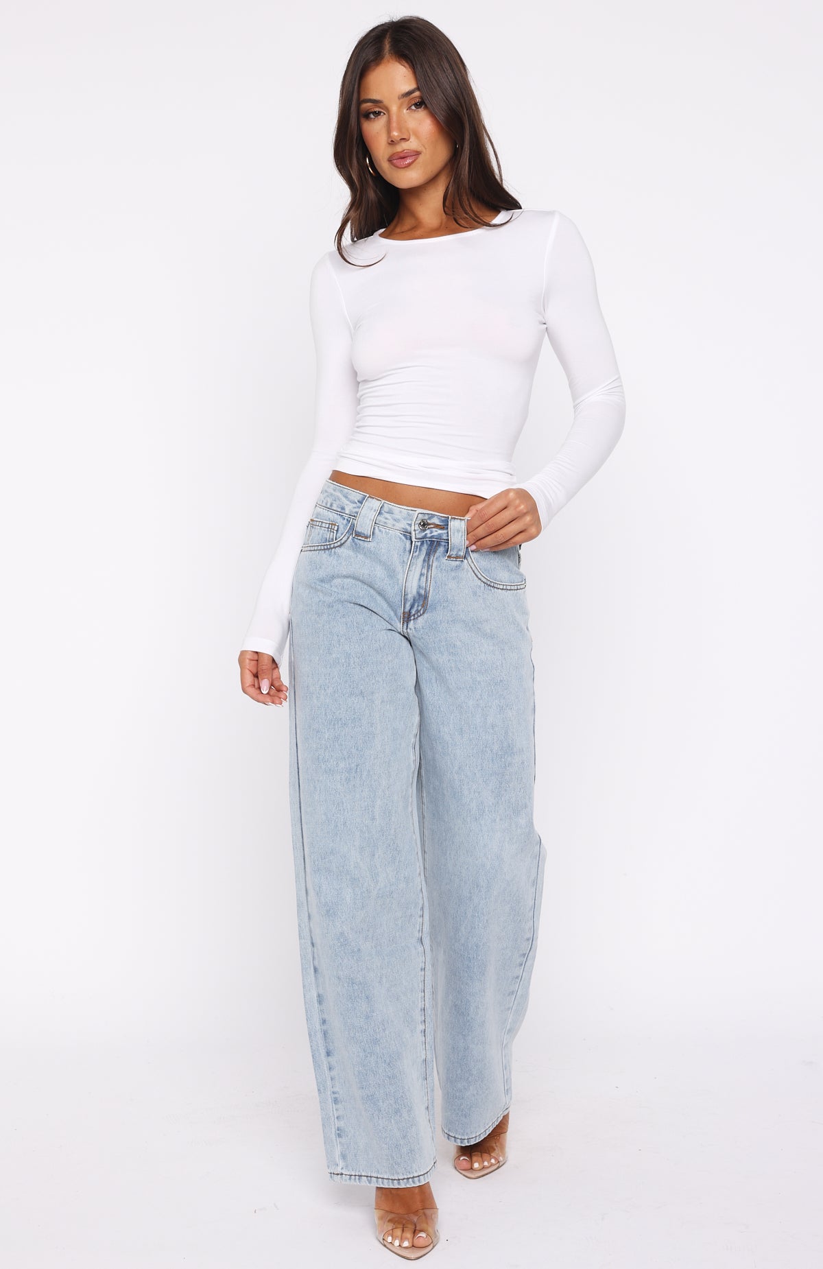 Clarissa Low Rise Wide Leg Jeans Mid Blue - Image 2