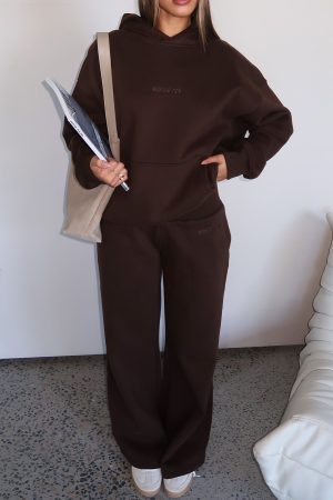 Come A Long Way Wide Leg Sweatpants Chocolate
