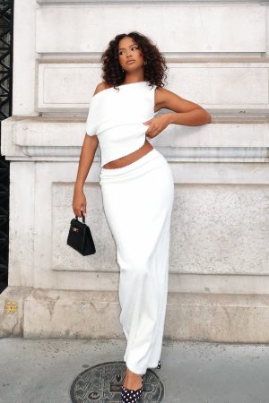 Dancing At Night Knit Maxi Skirt Snow