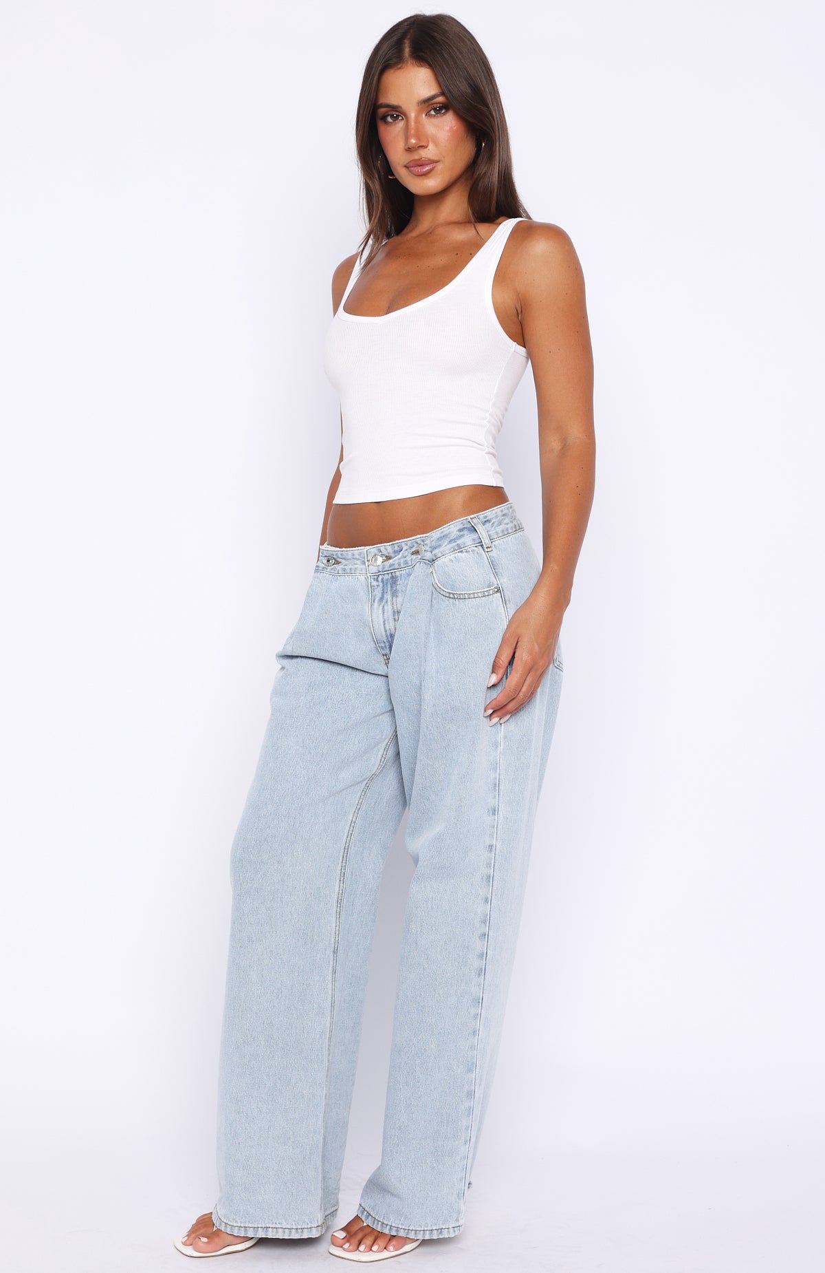 Day At A Time Low Rise Wide Leg Jeans Mid Blue - Image 3
