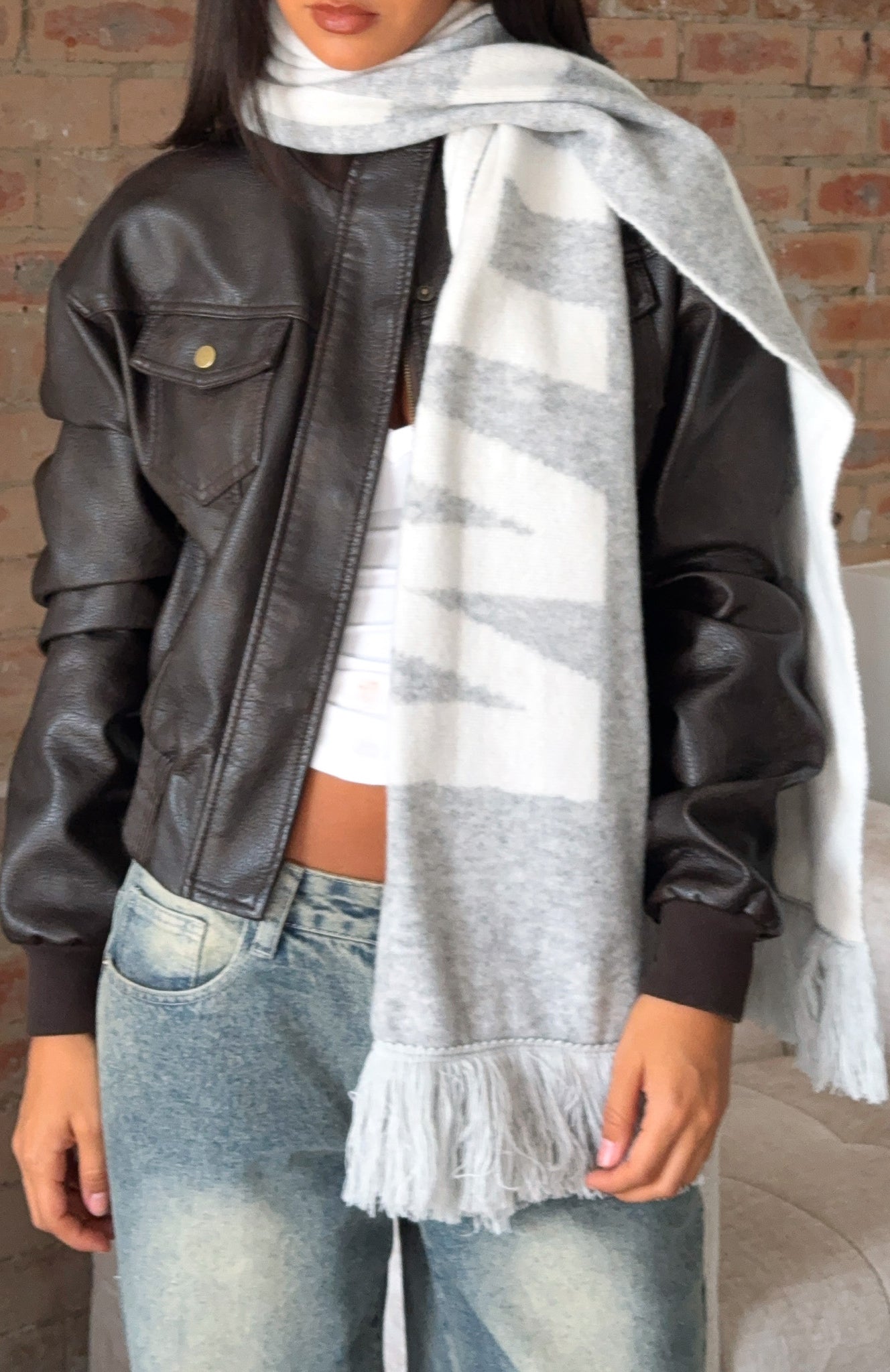 Falsetto Scarf Grey - Image 2