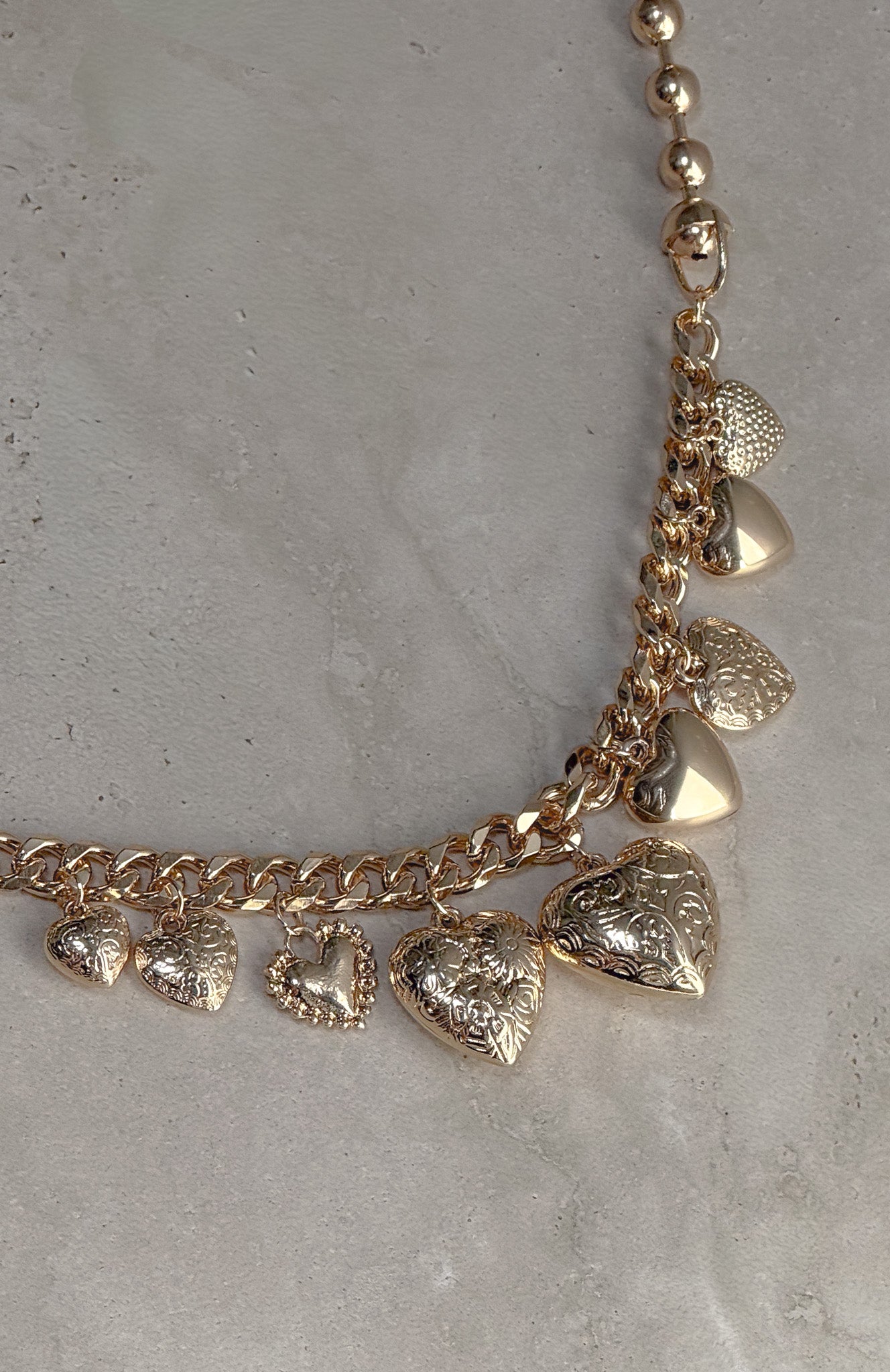Finnegan Necklace Gold - Image 7