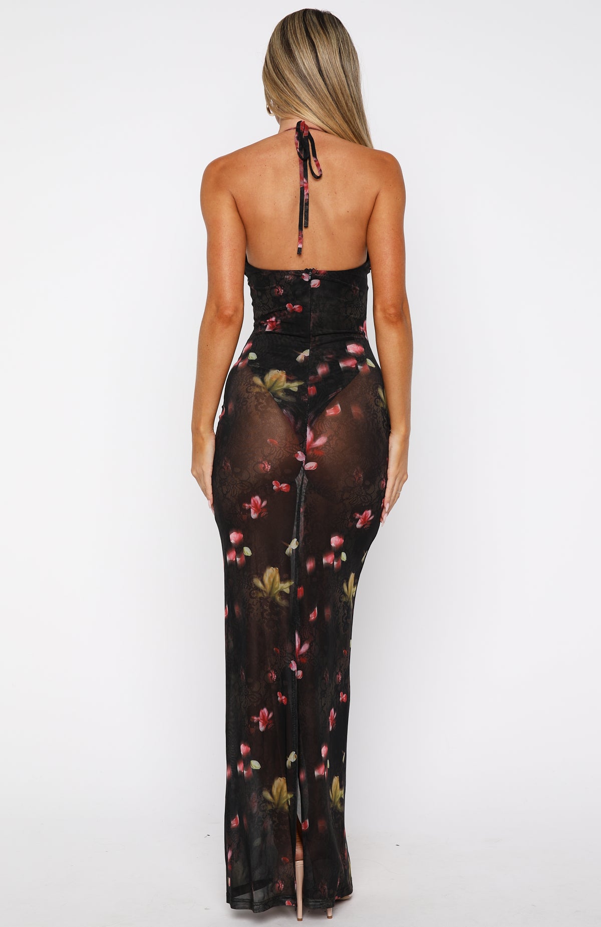 I Only Wish Halter Maxi Dress Lace And Bloom - Image 4
