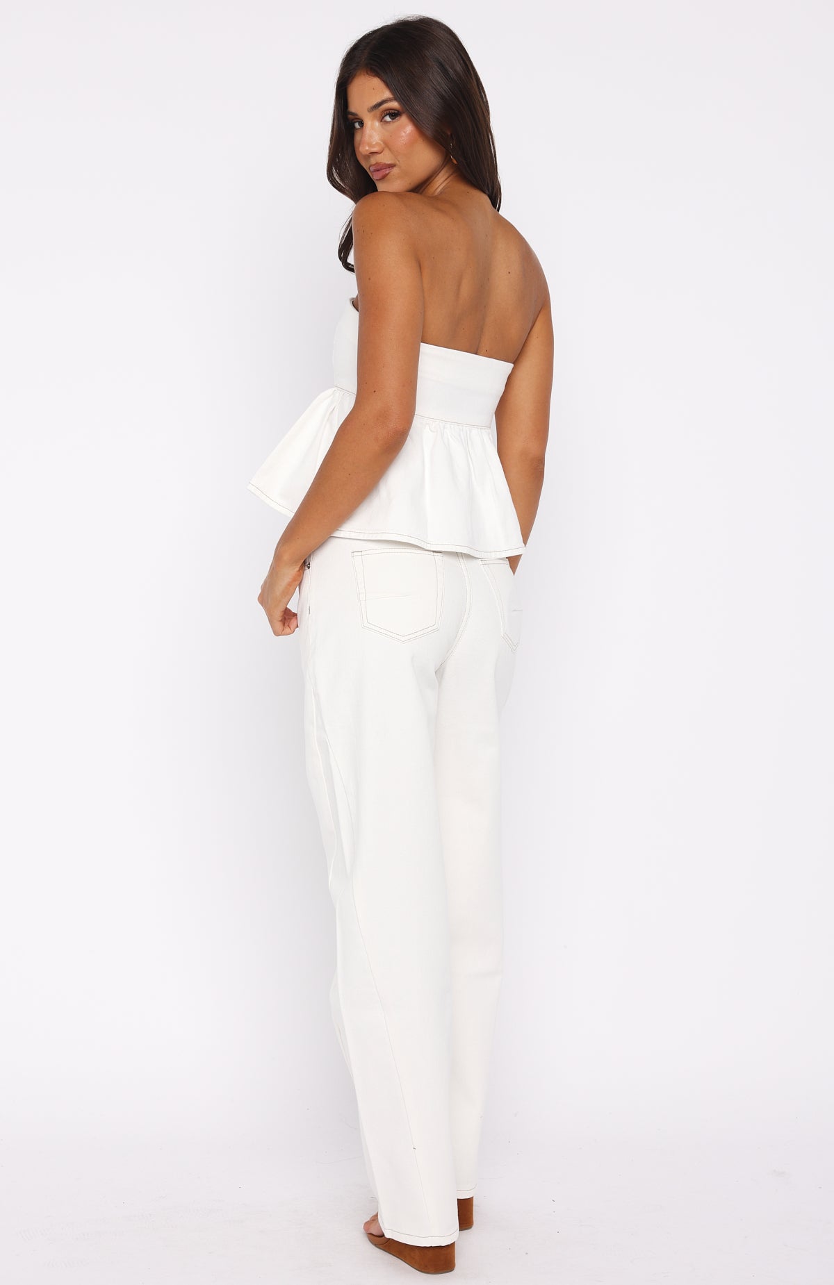 Kiara Mid Rise Barrel Leg Jeans Off White - Image 4