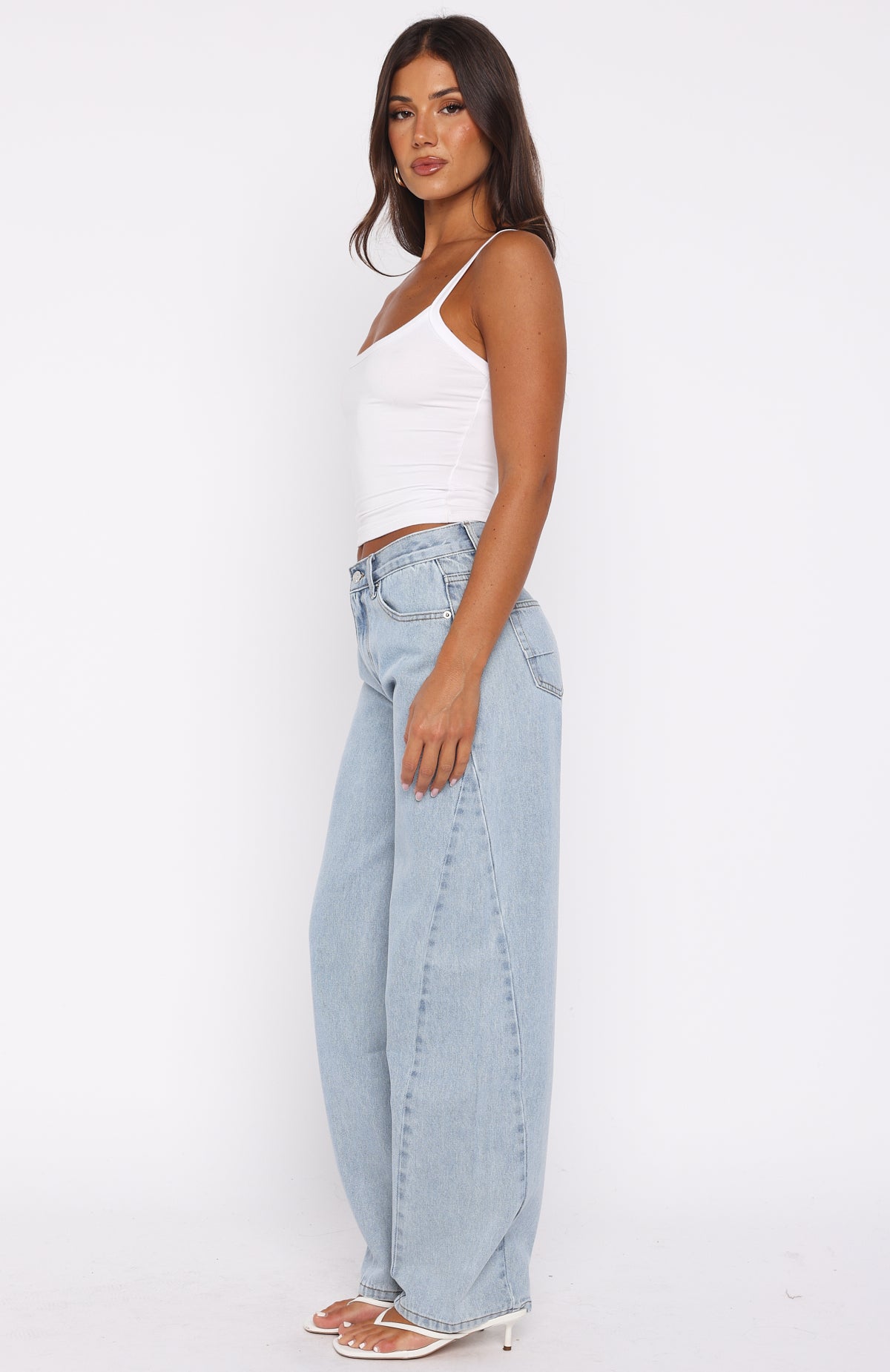 Kiara Mid Rise Barrel Leg Jeans Mid Blue - Image 4