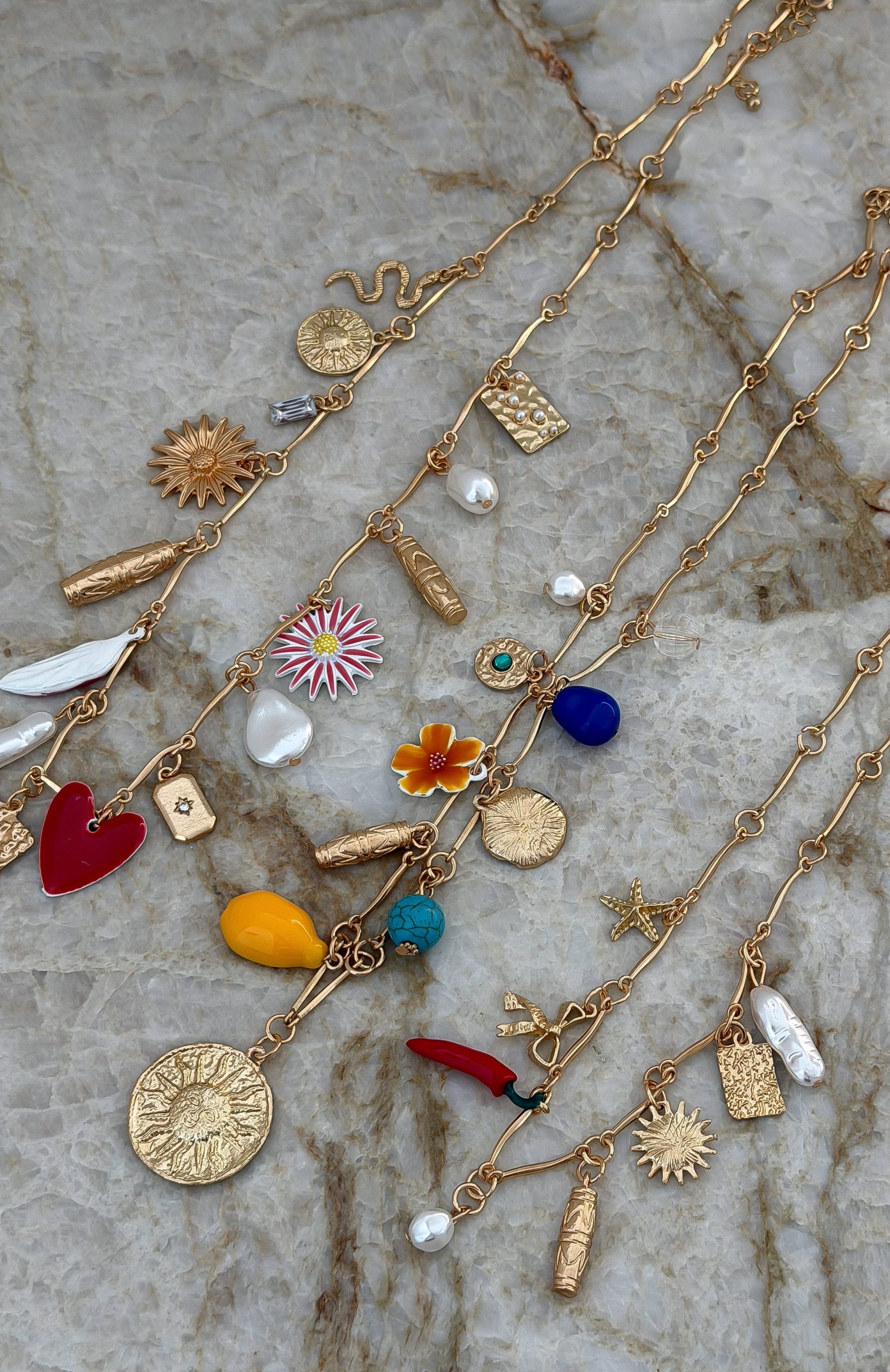 Leila Necklace Set Gold - Image 2