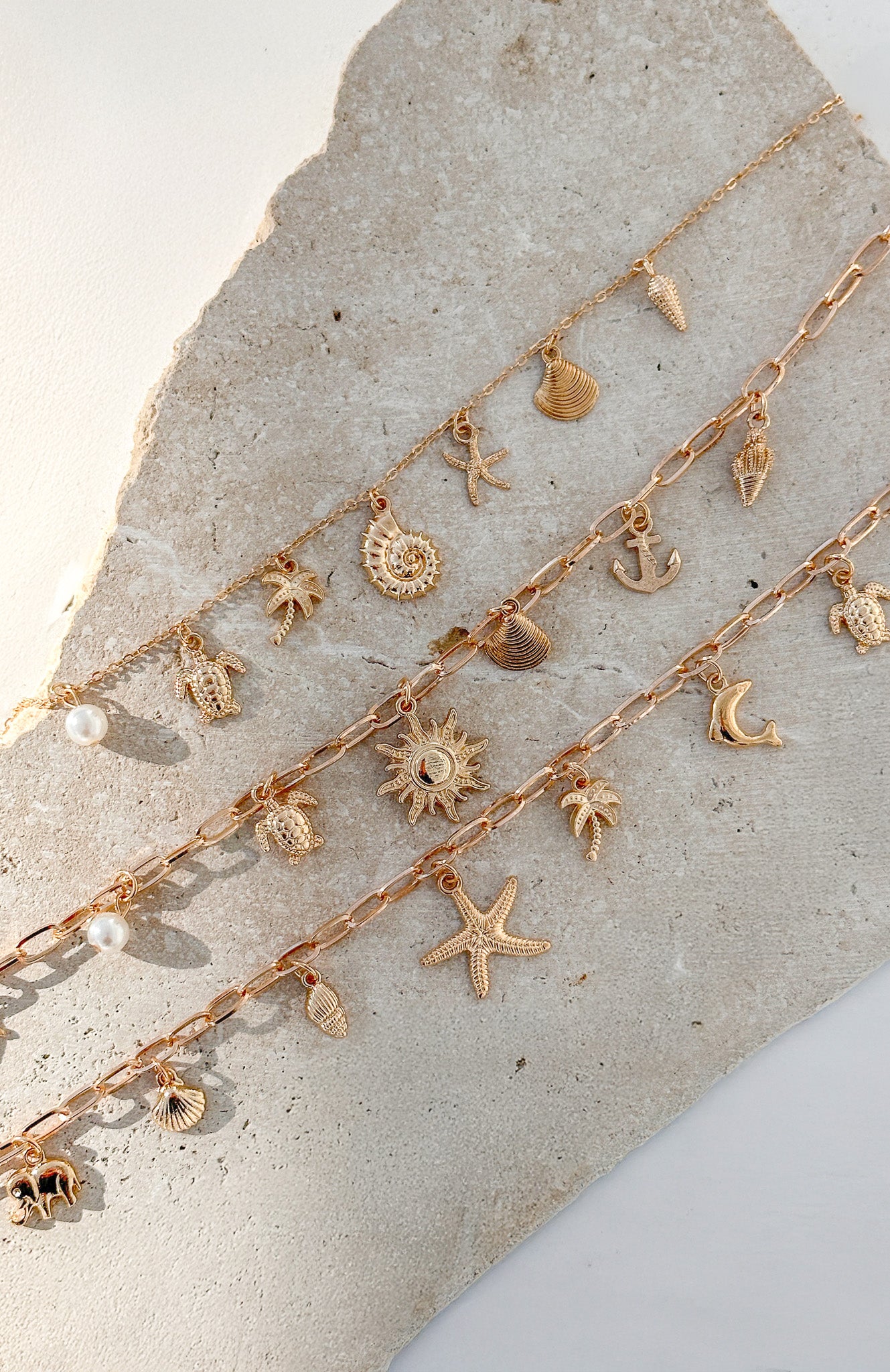 Mayer Necklace 3 Piece Set Gold - Image 8