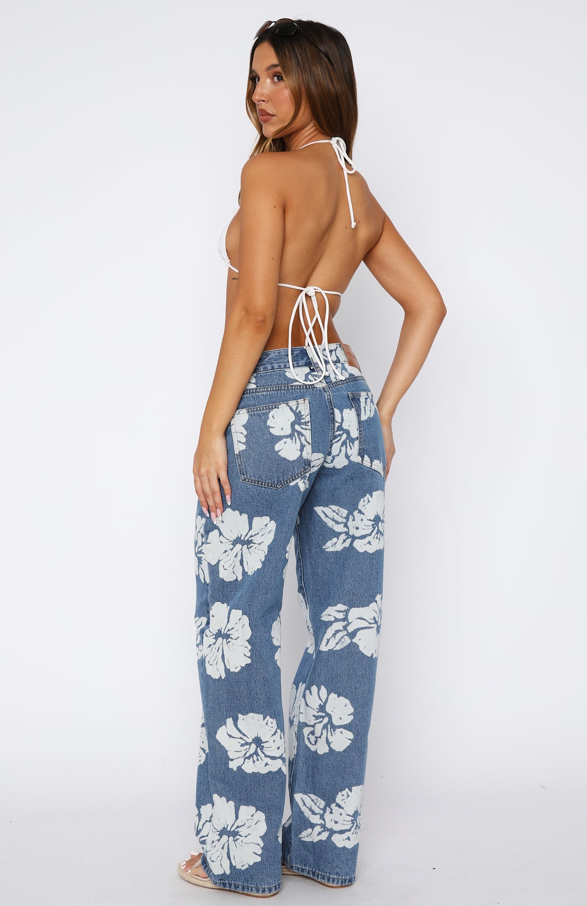 Jeanie Low Rise Wide Leg Jeans Flower Print - Image 4