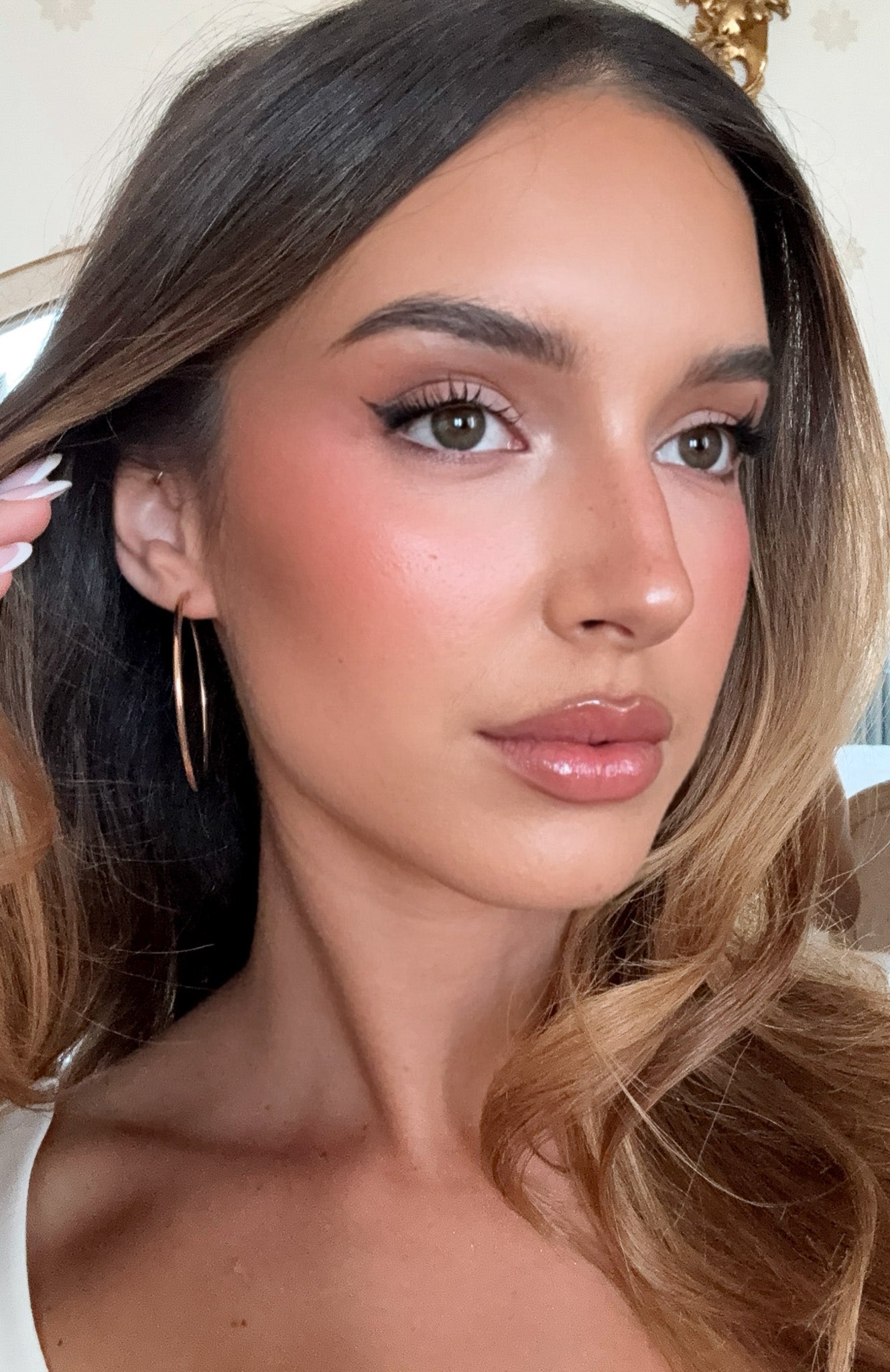 Nova Earrings Gold - Image 5