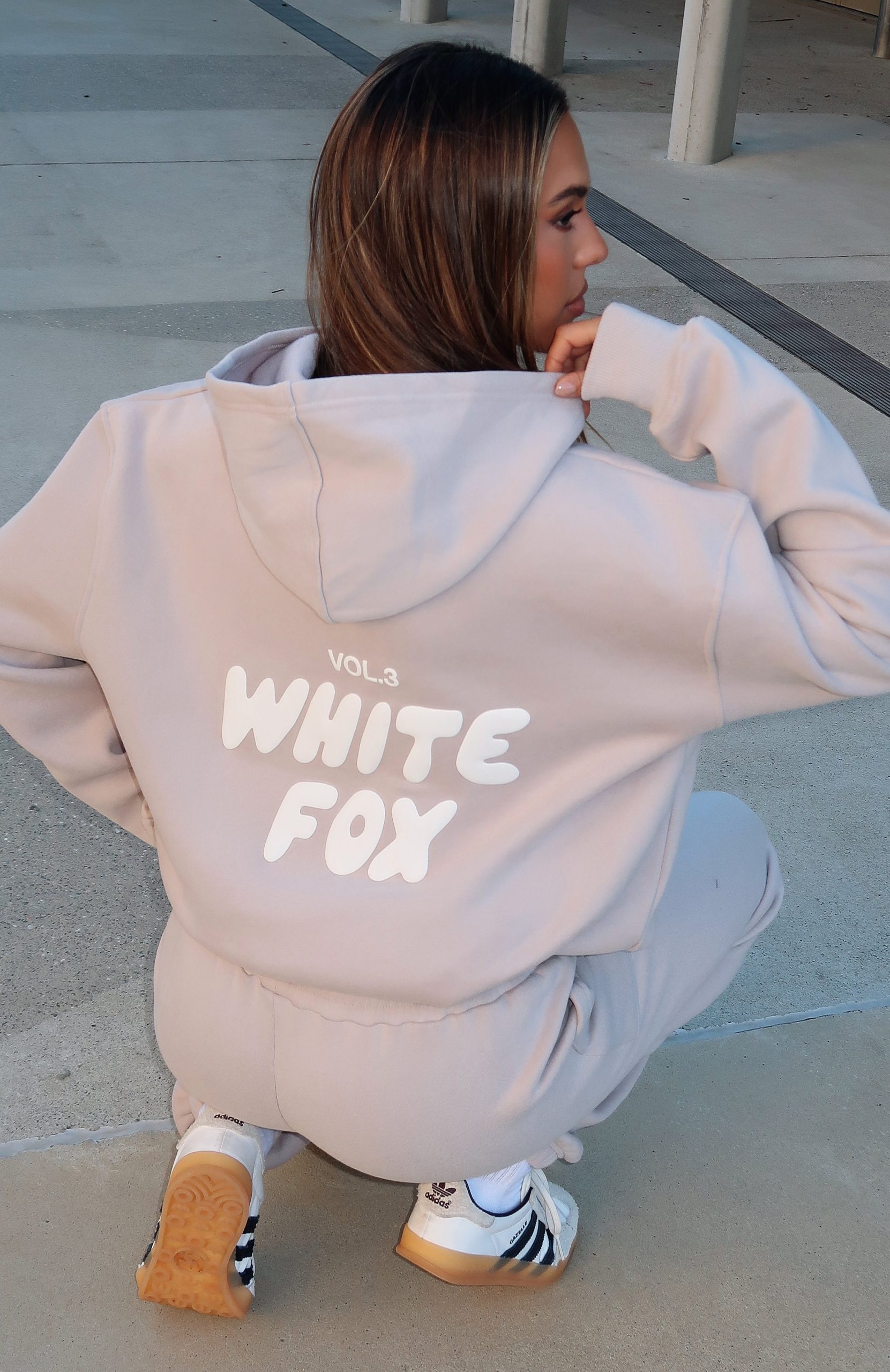 Offstage Hoodie Moon - Image 10