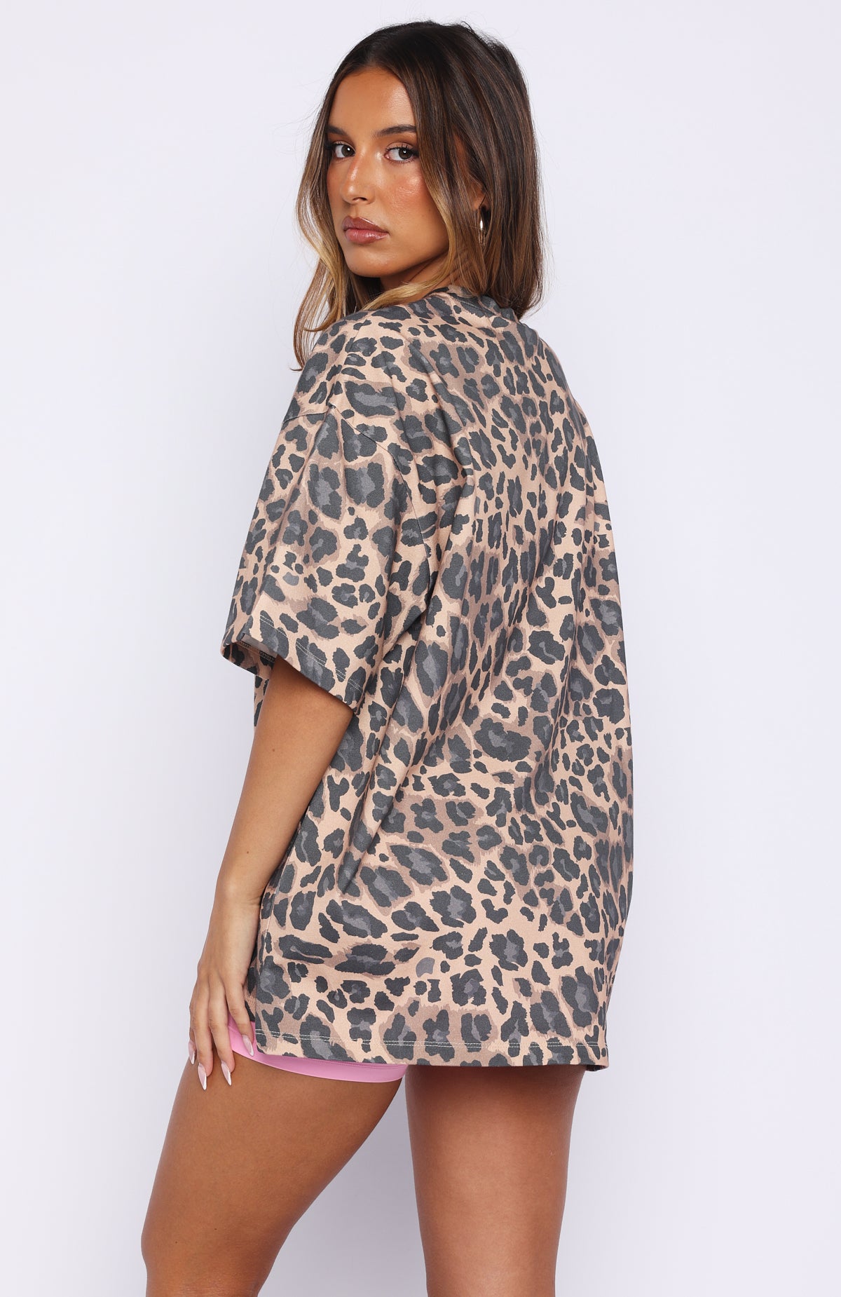 Offstage Printed Oversized Tee Dark Leopard - Image 4