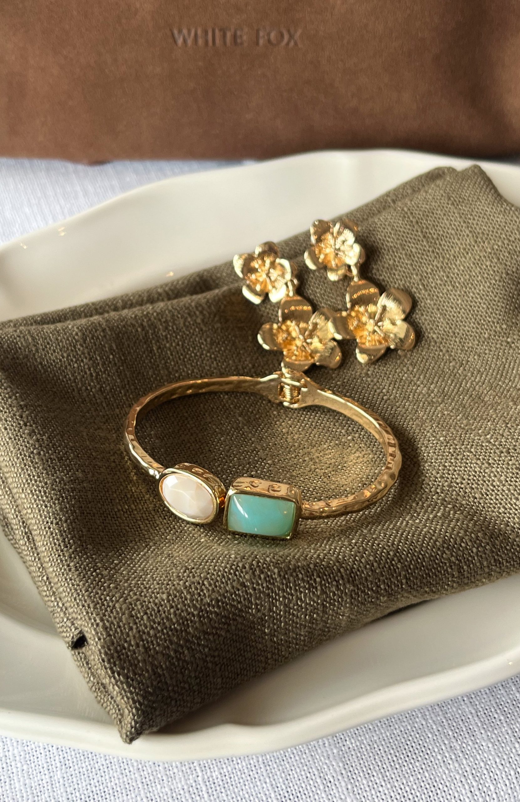 Osiris Bracelet Gold - Image 3