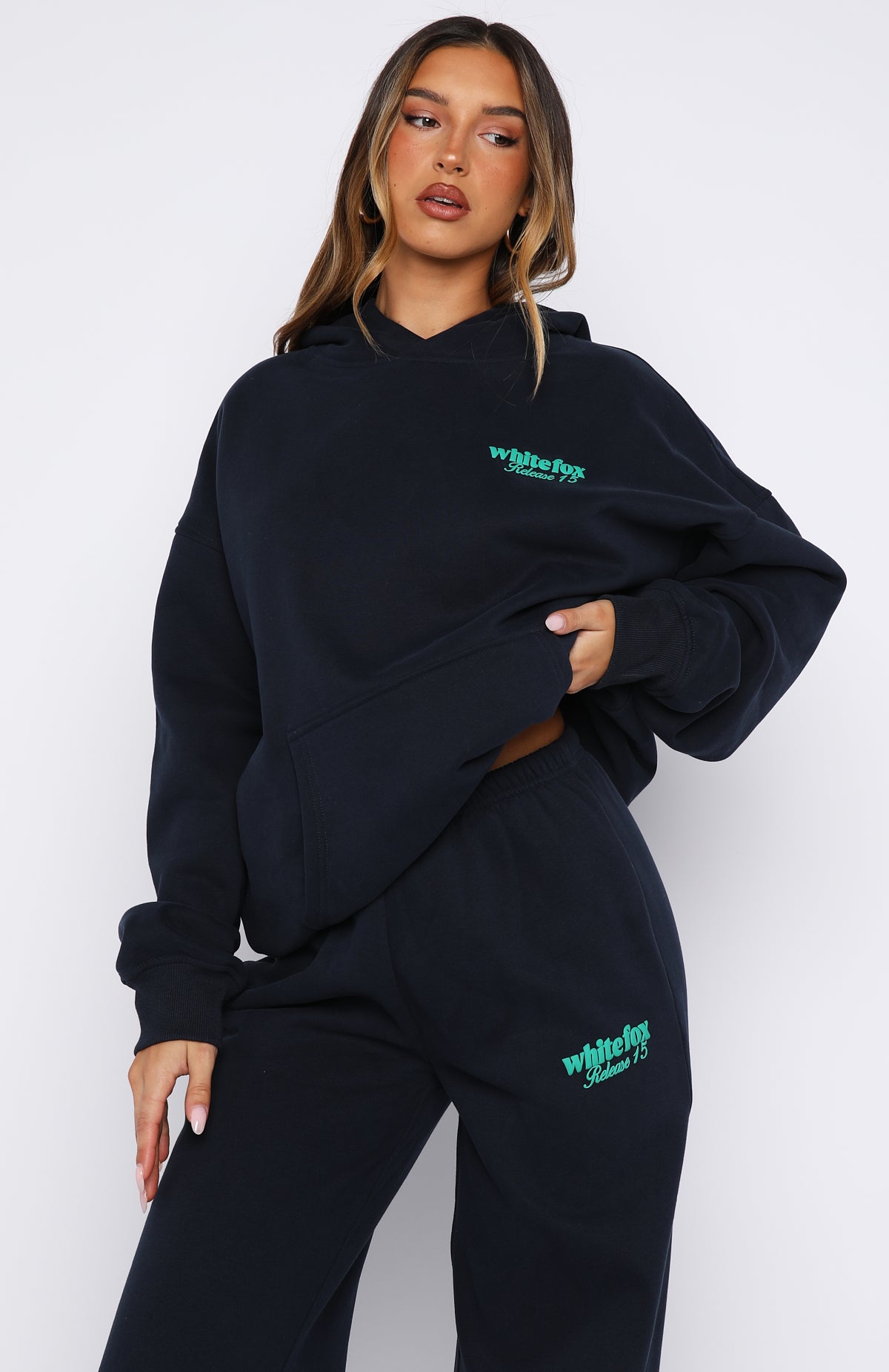 Release 15 Kiana Oversized Hoodie Navy - Image 2