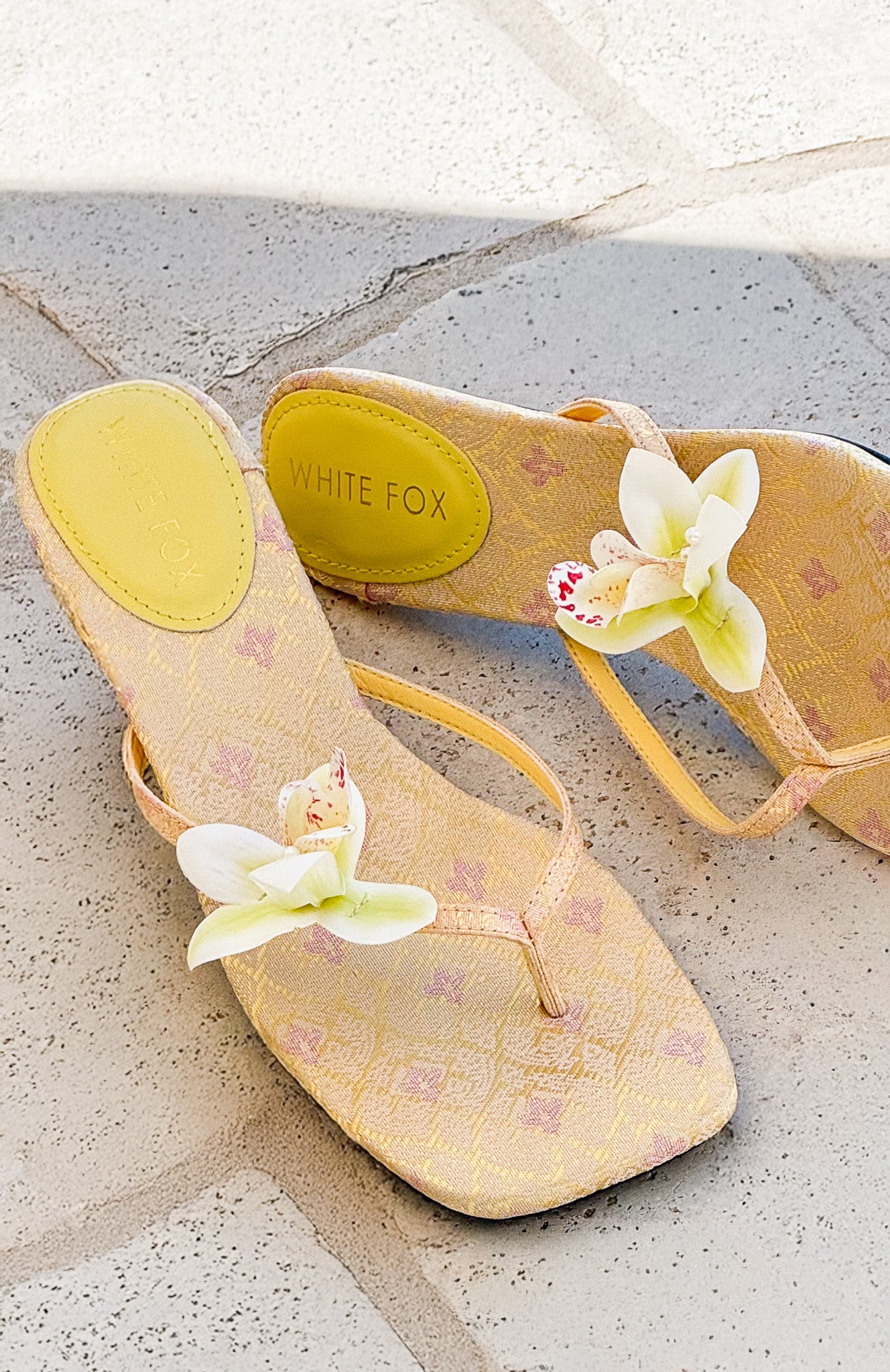 Rhea Orchid Thong Mules Lemon - Image 4