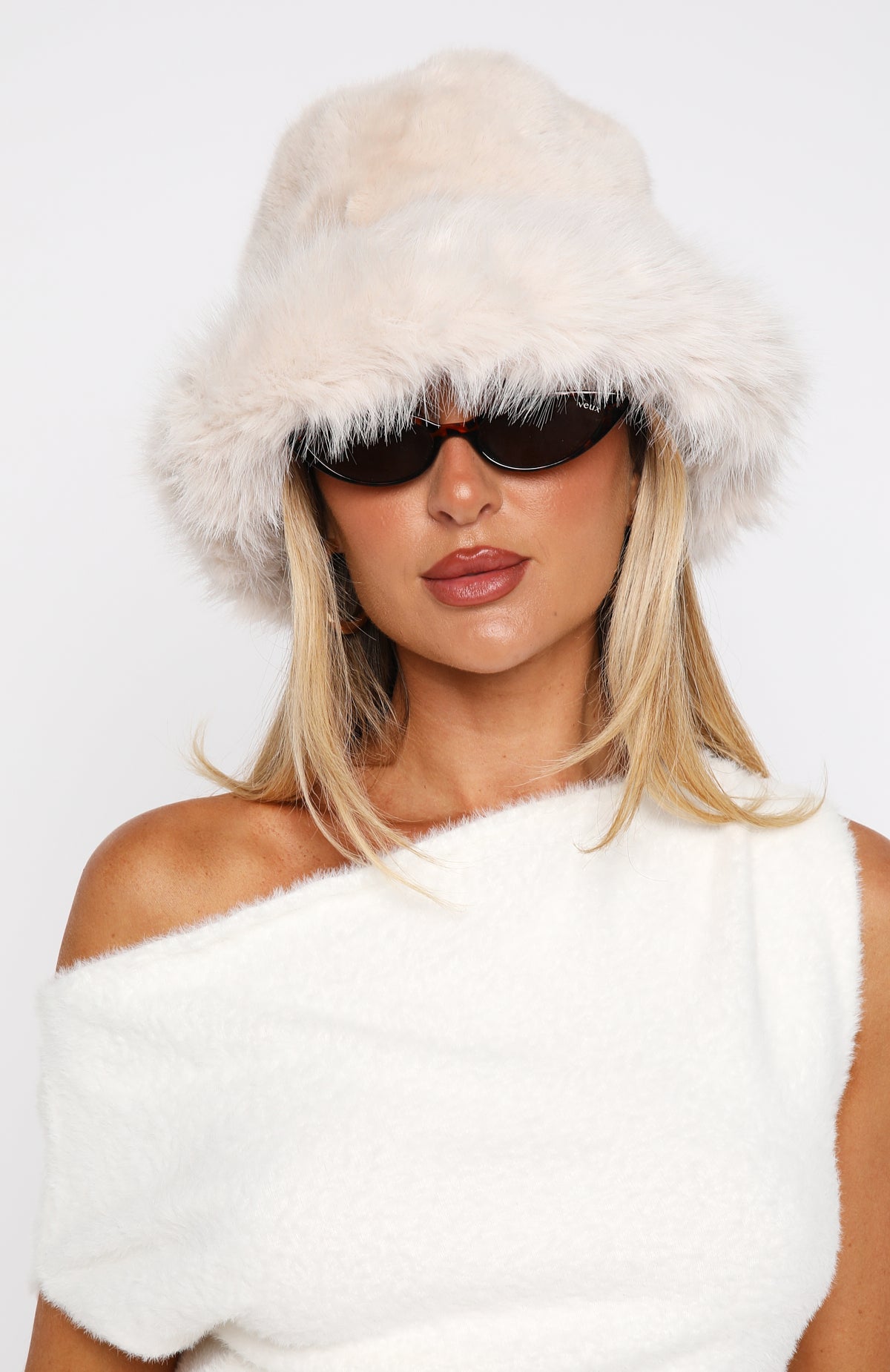 Trixie Faux Fur Hat Cream - Image 3