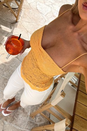 Soft Bloom Lace Top Mango